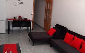 Habitacion Pequena En Piso Compartido Con 2 Adultos